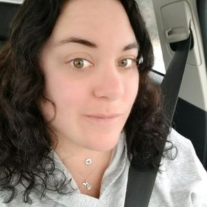 Meet your Posher, Jenelle